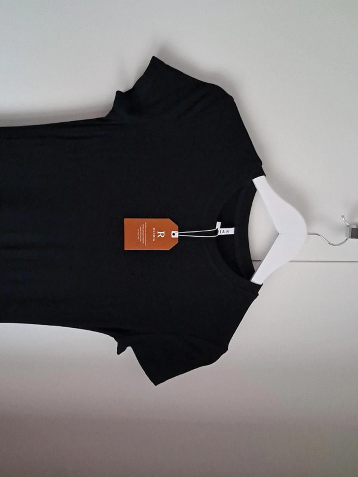 Short sleeve black bodycon dress