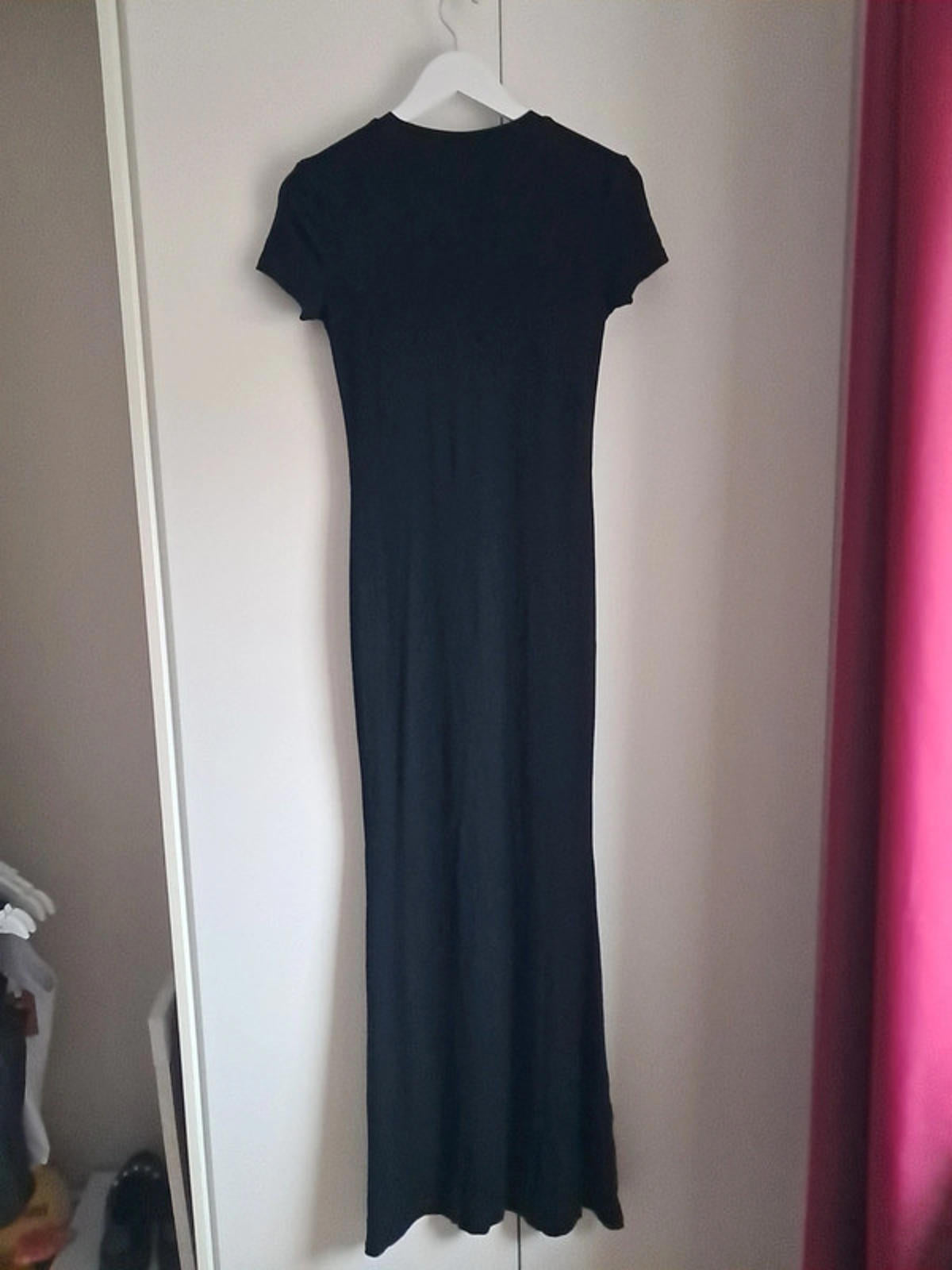 Short sleeve black bodycon dress